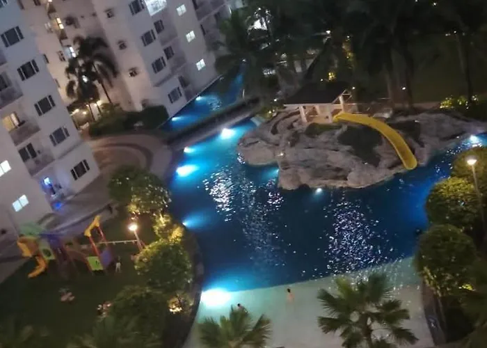 Mall Of Sharing Located In Shore Residences Hostal *